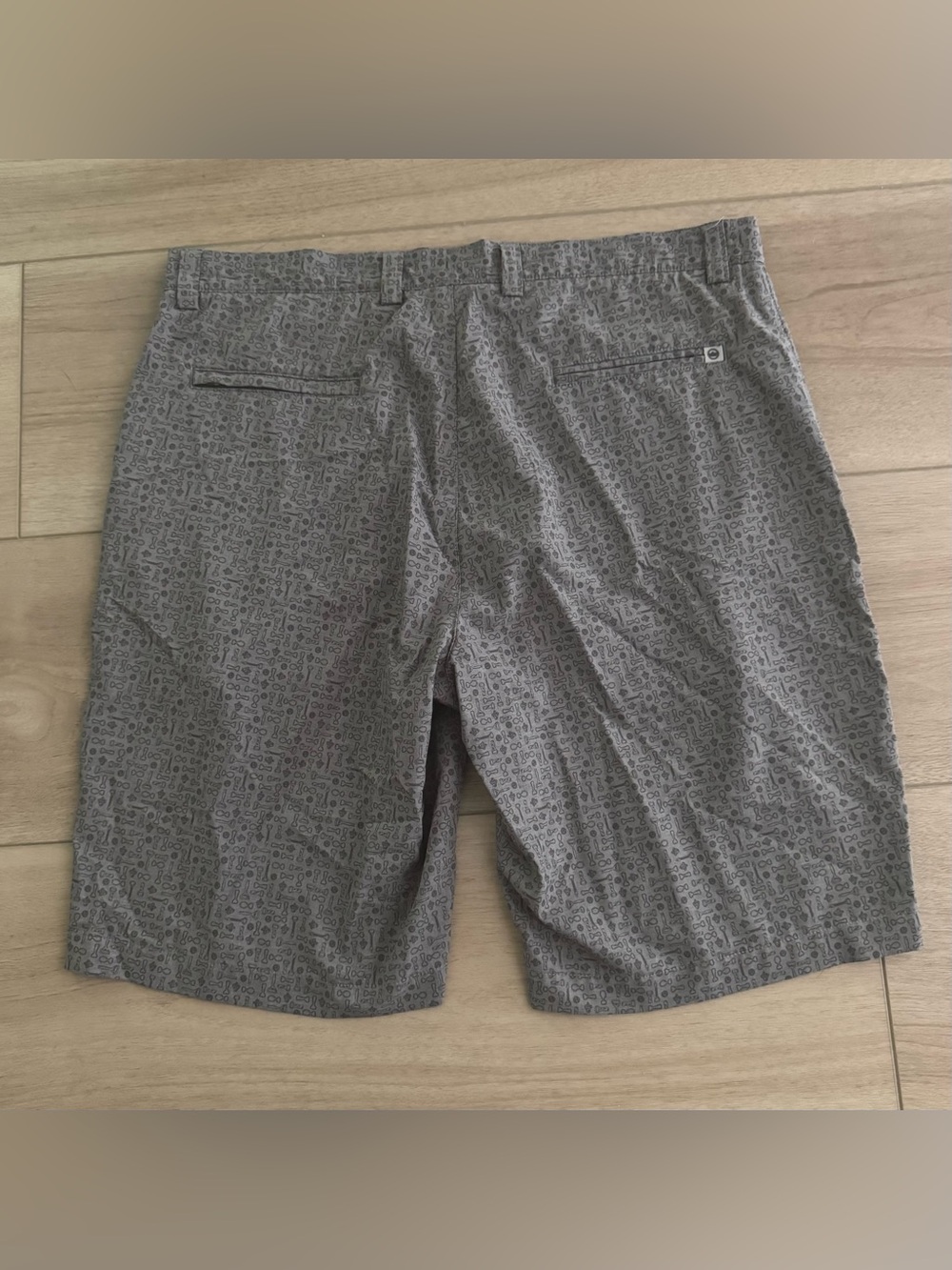 Peter Millar Men's Gray Golf Tees Shorts Size 36 Lightweight Performance - Picture 9 of 9